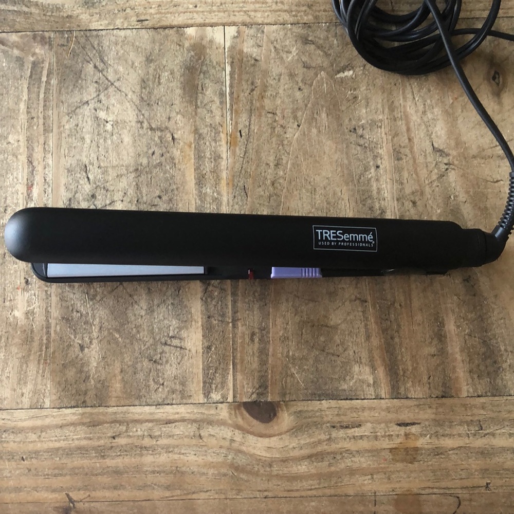 TRESemme Professional Hair Straightener